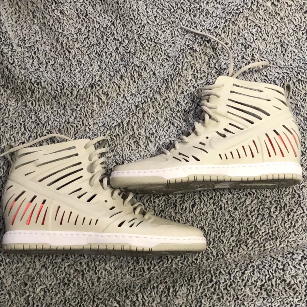 Nike Dunk Sky High